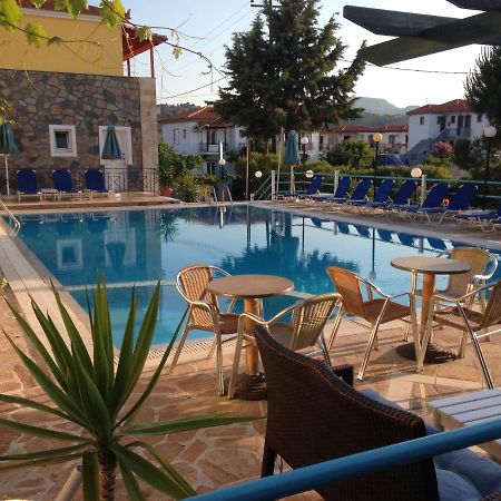 Anaxos Hotel Экстерьер фото