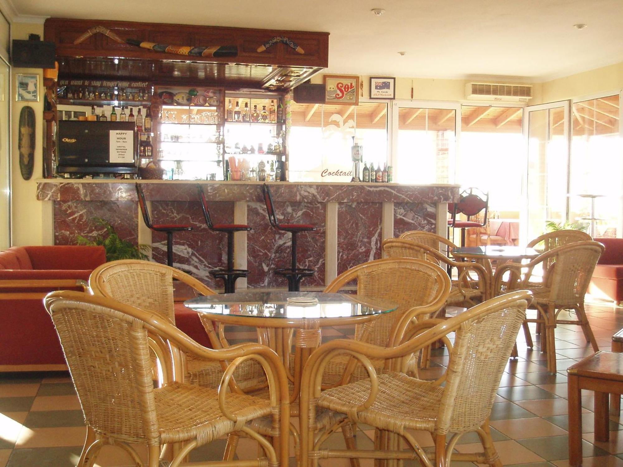 Anaxos Hotel Экстерьер фото
